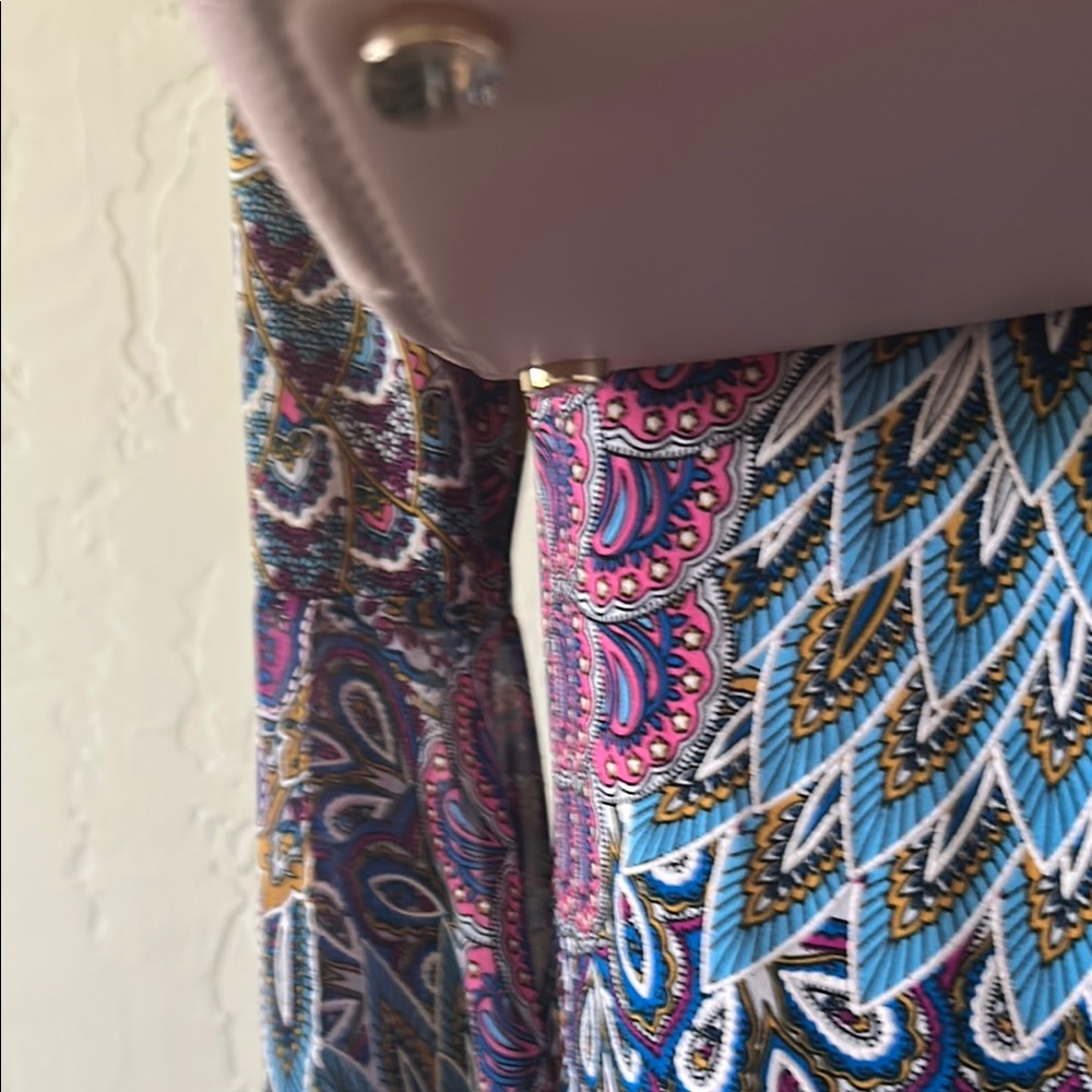 Michael Kors Pink Shoulder Bag with Gold Hardware - Picture 2 of 6